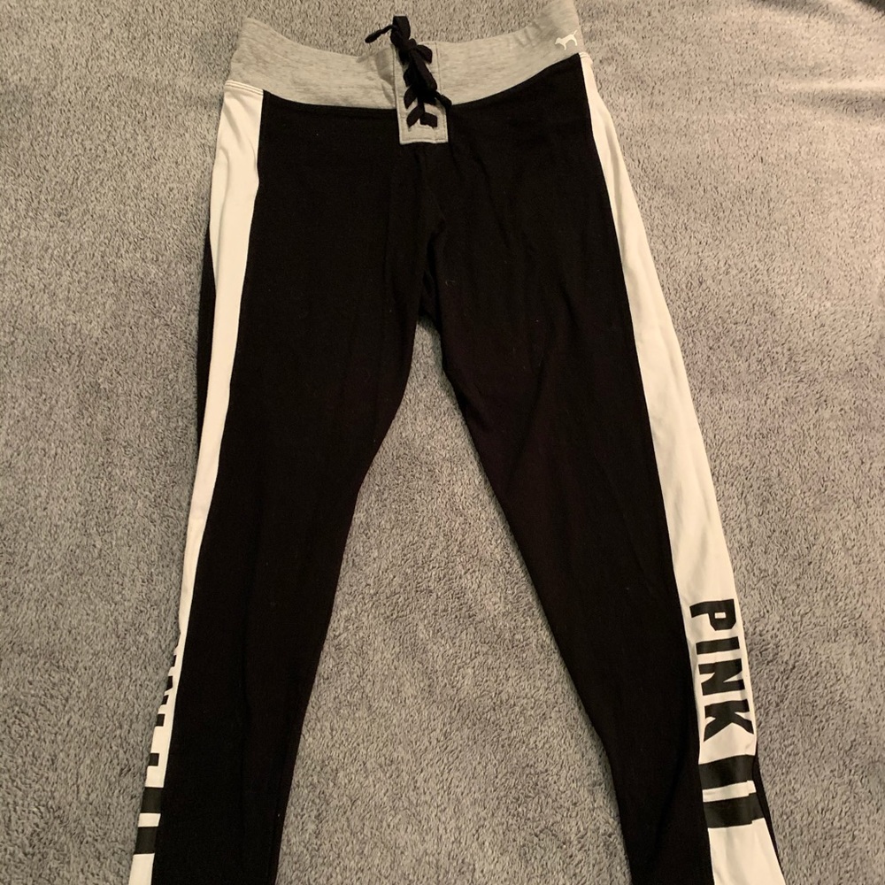VS Pink yoga pants